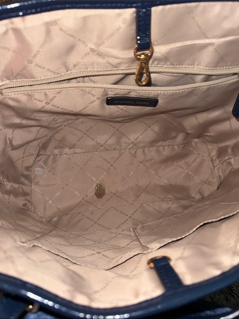 Michael Kors Navy Embossed MK jet set Tote luxury business casual cozy feminine - Picture 6 of 12
